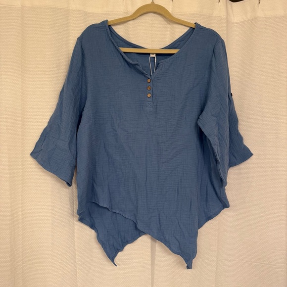 Tops - Blue half sleeve or button up sleeve asymmetric hemline top, boho, casual, comfy